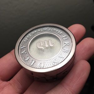 #UrbanDecay #PolyesterBride #Eyeshadow #Makeup